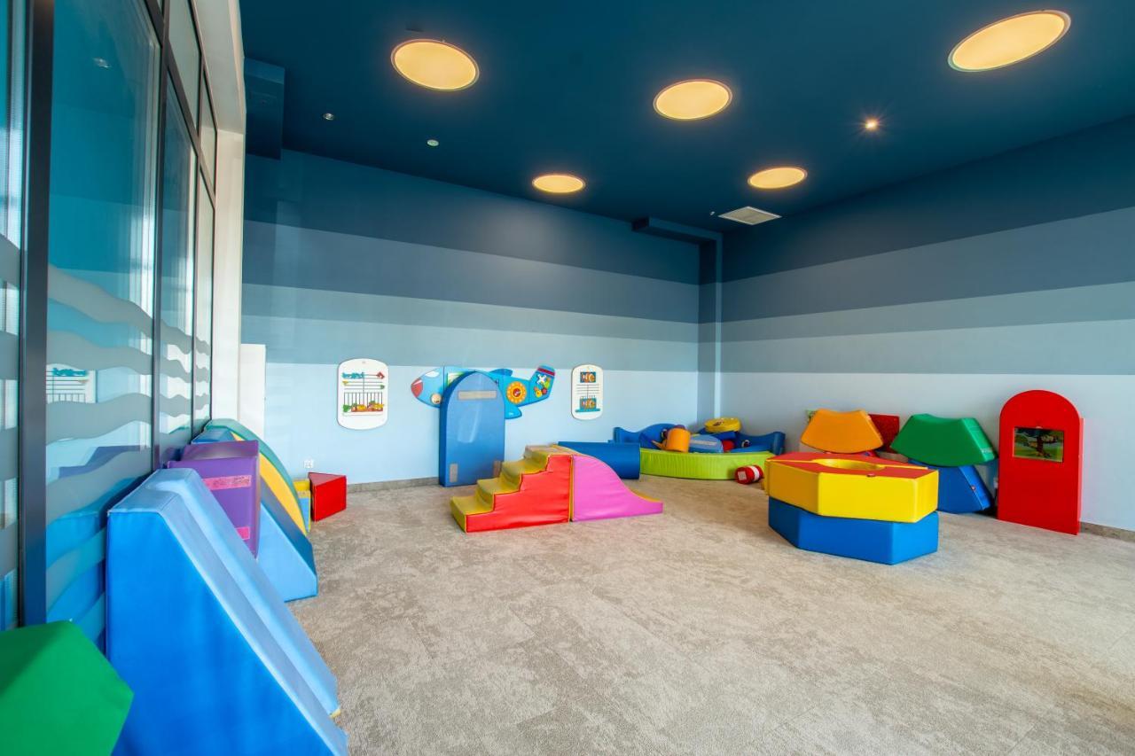 Pool & Leisure Apartament Polanki Park كولوبرزيغ المظهر الخارجي الصورة