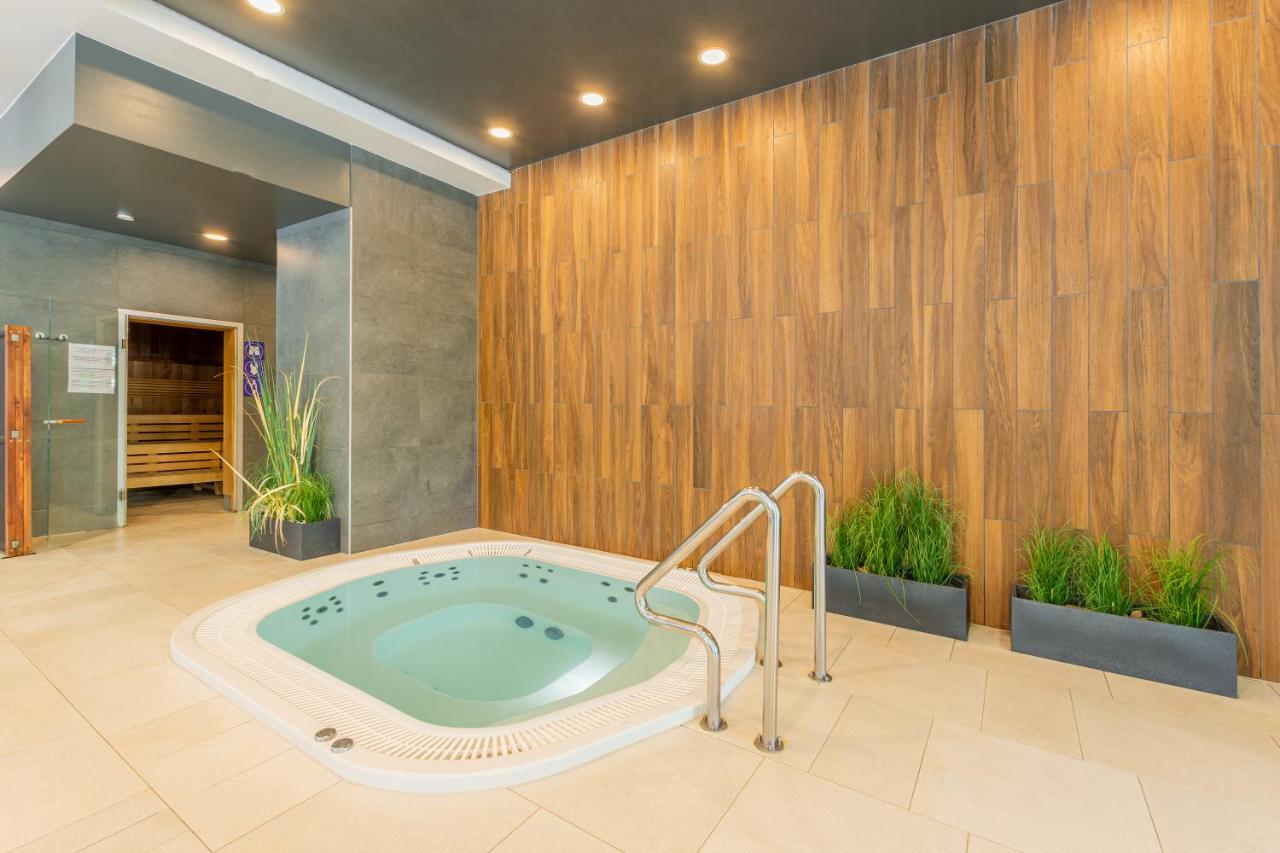Pool & Leisure Apartament Polanki Park كولوبرزيغ المظهر الخارجي الصورة